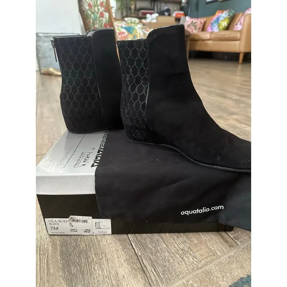 NWT Aquatalia Women's Black Suede Leather Wedge Heels Chelsea Boots Size 7